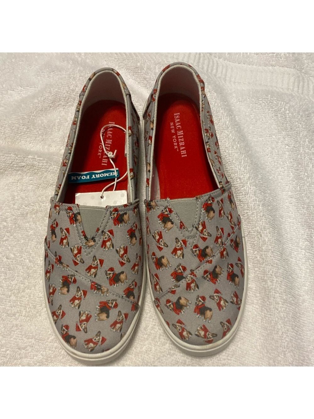 Corgi Christmas shoes, sz. 9 Isaac Mizrahi memory foam